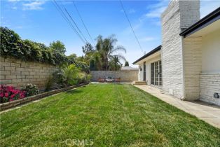Single Family Residence, 18324 Sylvan st, Tarzana, CA 91335 - 42