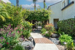 Condominium, 4321 Matilija ave, Sherman Oaks, CA 91423 - 2