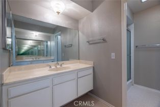 Condominium, 4321 Matilija ave, Sherman Oaks, CA 91423 - 22