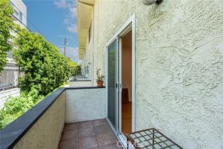 Condominium, 4321 Matilija ave, Sherman Oaks, CA 91423 - 9