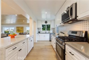 Single Family Residence, 22253 Del Valle st, Woodland Hills, CA 91364 - 11