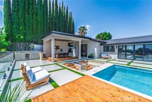 Single Family Residence, 20556 Califa st, Woodland Hills, CA 91367 - 12