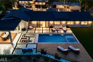 Single Family Residence, 20556 Califa st, Woodland Hills, CA 91367 - 3