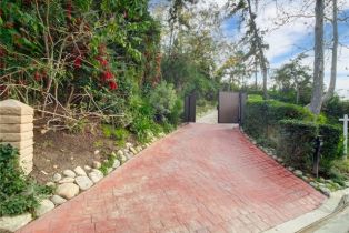 Single Family Residence, 4732 Del Moreno dr, Woodland Hills, CA 91364 - 5