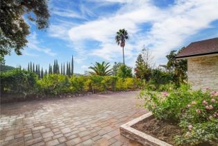 Single Family Residence, 4732 Del Moreno dr, Woodland Hills, CA 91364 - 53