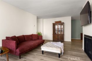Condominium, 5875 Doverwood dr, Culver City, CA 90230 - 9