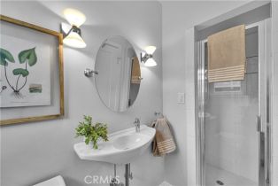 Single Family Residence, 21820 Dumetz rd, Woodland Hills, CA 91364 - 56