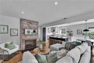 Single Family Residence, 21820 Dumetz rd, Woodland Hills, CA 91364 - 6