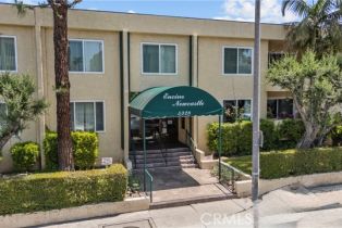 Condominium, 5328 Newcastle AVE, Encino, CA  Encino, CA 91316