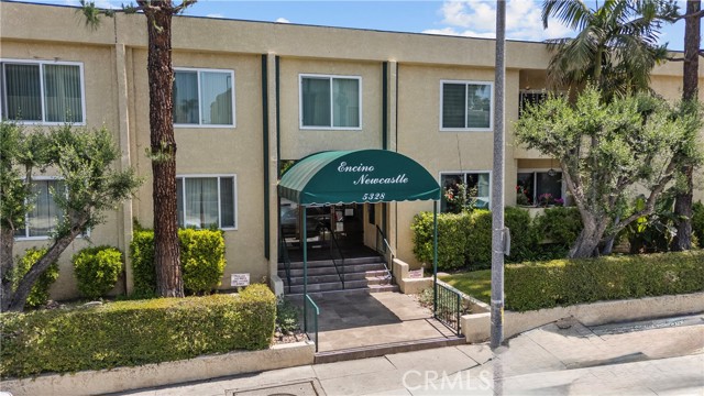 Condominium, 5328 Newcastle ave, Encino, CA 91316 - 1