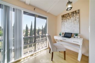 Condominium, 12830 Burbank blvd, Sherman Oaks, CA 91607 - 12