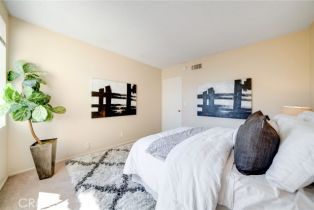 Condominium, 12830 Burbank blvd, Sherman Oaks, CA 91607 - 22