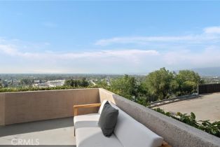 Single Family Residence, 3858 Buena Park dr, Studio City, CA 91604 - 3