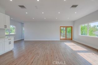 Single Family Residence, 22555 Califa st, Woodland Hills, CA 91367 - 11