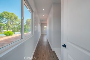 Single Family Residence, 22555 Califa st, Woodland Hills, CA 91367 - 13