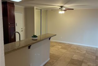 Condominium, 5510 Owensmouth ave, Woodland Hills, CA 91367 - 9