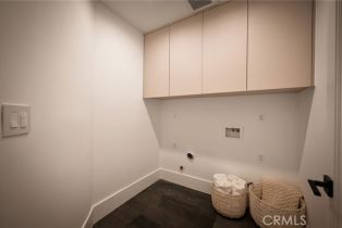 Single Family Residence, 18839 La Amistad pl, Tarzana, CA 91356 - 32