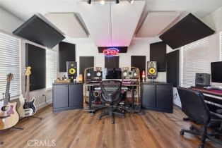 Single Family Residence, 5887 Spirit Lake ct, Simi Valley, CA 93063 - 51