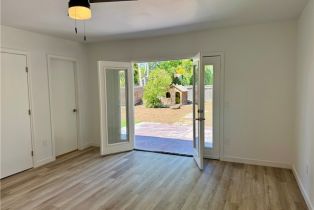 Single Family Residence, 13845 Moorpark st, Sherman Oaks, CA 91423 - 11