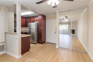 Condominium, 21500 Burbank blvd, Woodland Hills, CA 91367 - 4