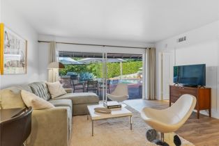 Single Family Residence, 3818 Hollyline ave, Sherman Oaks, CA 91423 - 34