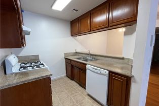 Apartment, 14105 Califa st, Sherman Oaks, CA 91401 - 4