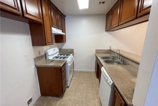 Apartment, 14105 Califa st, Sherman Oaks, CA 91401 - 5