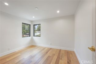 Single Family Residence, 23240 Leonora dr, Woodland Hills, CA 91367 - 23