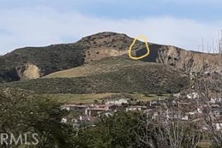 , 40 Hanna, Simi Valley, CA 93063 - 2