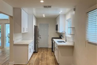 Single Family Residence, 4739 Lemona ave, Sherman Oaks, CA 91403 - 3