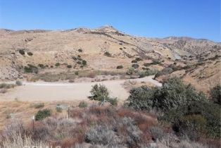 , 87 Crown Hill st, Simi Valley, CA 93063 - 3