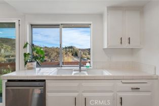 Single Family Residence, 1134 Calle Pinata, Thousand Oaks, CA 91360 - 16