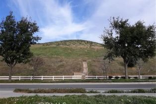 , 90 Verdemont, Simi Valley, CA 93063 - 4