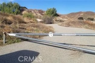 , 26 Chivo, Simi Valley, CA 93063 - 2