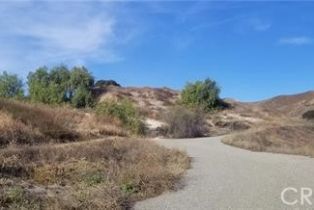 , 26 Chivo, Simi Valley, CA 93063 - 3