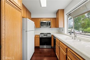 Condominium, 21912 Hiawatha st, Chatsworth, CA 91311 - 21