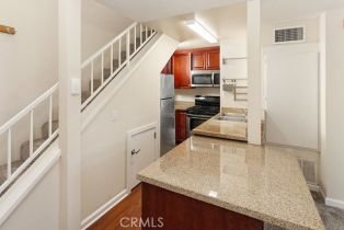 Condominium, 5530 Owensmoutth ave, Woodland Hills, CA 91367 - 4