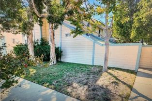 Condominium, 9917 Independence AVE, Chatsworth, CA  Chatsworth, CA 91311