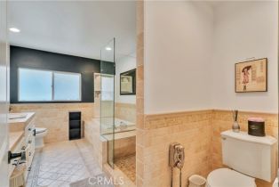 Single Family Residence, 5067 Arundel drive, Woodland Hills, CA 91364 - 35