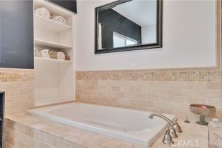 Single Family Residence, 5067 Arundel drive, Woodland Hills, CA 91364 - 37