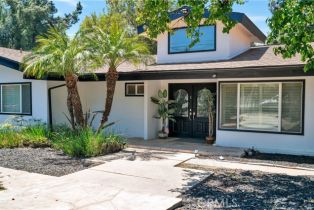 Single Family Residence, 5067 Arundel drive, Woodland Hills, CA 91364 - 4