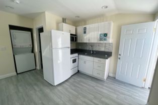 Single Family Residence, 20833 Martha st, Woodland Hills, CA 91367 - 4