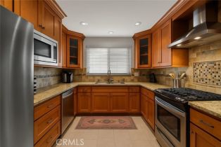 Condominium, 21820 Marylee st, Woodland Hills, CA 91367 - 14