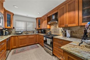 Condominium, 21820 Marylee st, Woodland Hills, CA 91367 - 15