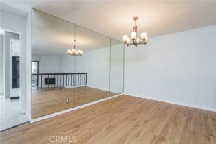 Condominium, 5711 Owensmouth ave, Woodland Hills, CA 91367 - 12