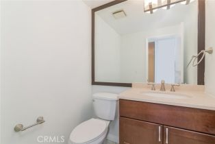 Condominium, 5711 Owensmouth ave, Woodland Hills, CA 91367 - 16