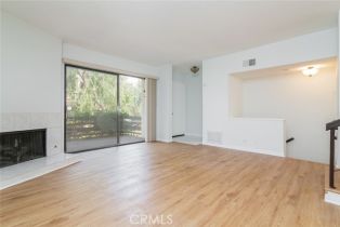 Condominium, 5711 Owensmouth ave, Woodland Hills, CA 91367 - 4