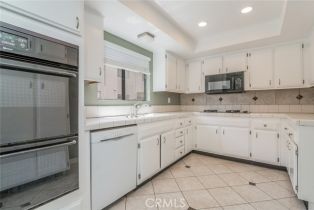 Condominium, 5711 Owensmouth ave, Woodland Hills, CA 91367 - 8
