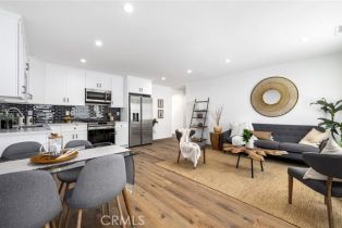 Single Family Residence, 5751 Tobias ave, Sherman Oaks, CA 91411 - 4