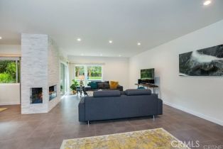 Single Family Residence, 6236 Capistrano ave, Woodland Hills, CA 91367 - 10